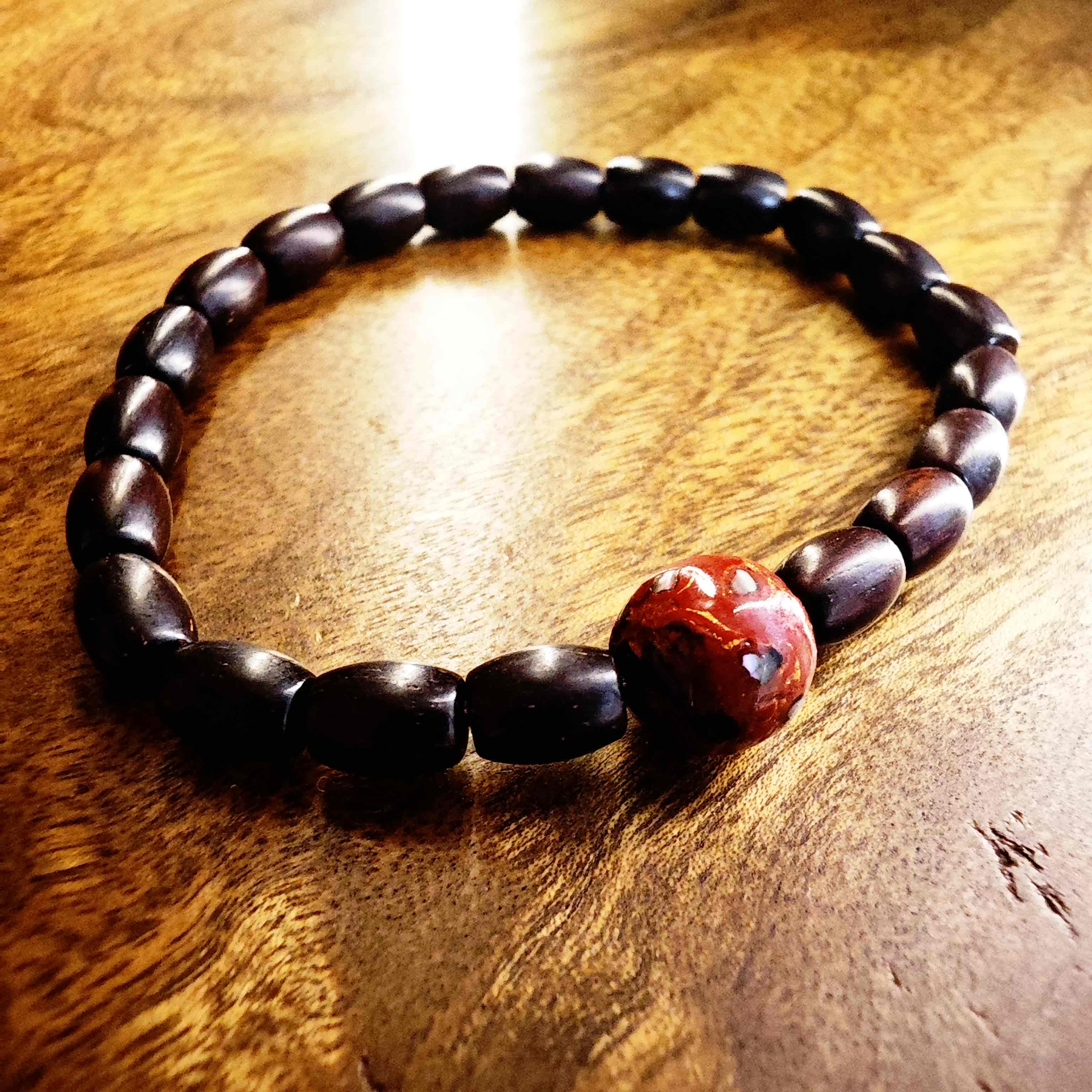 小叶紫檀米粒珠红